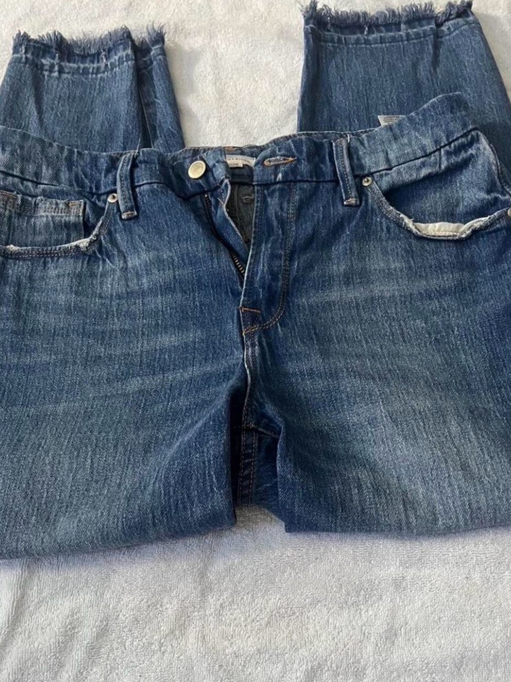 Good American Men's Medium Blue Relaxed Jeans with Frayed Hem